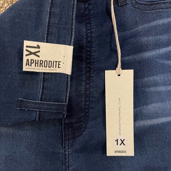 Aphrodite | Jeans | Aphrodite Jeans 